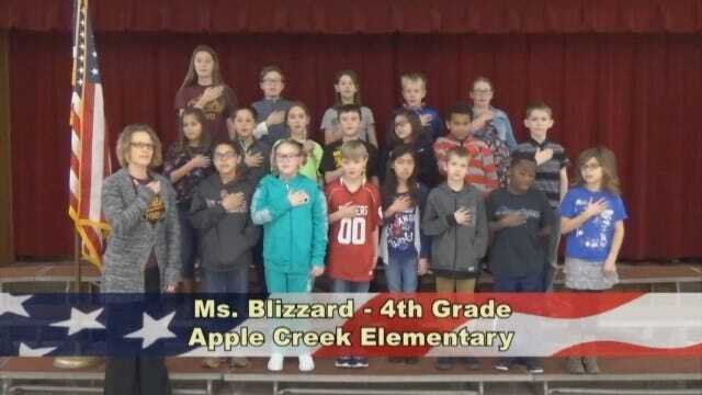 Ms. Blizzard's 4th Grade Class At Apple Creek Elementary