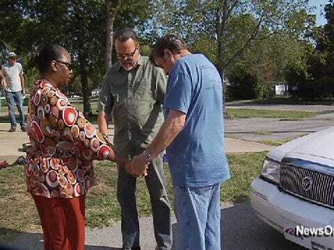 Church Car Care Clinics Fix Cars for Free Then Pray Over Them