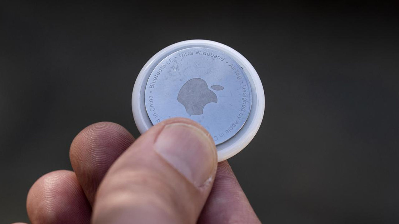 2 Women Sue Apple, Alleging Stalkers Used Airtags To Track Them