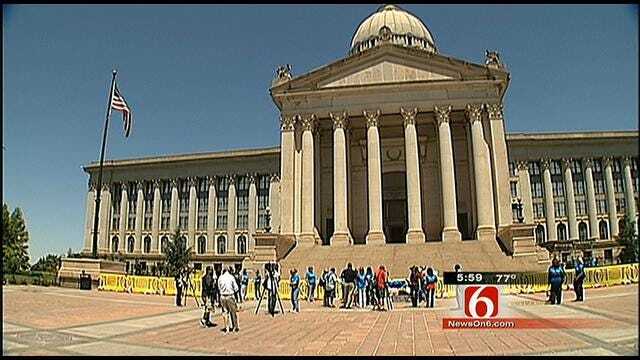 'Mad Moms' Rally For More Education Funding In Oklahoma