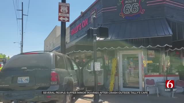 Car Crash Near Tulsa Restaurant's Front Door Causes Scare