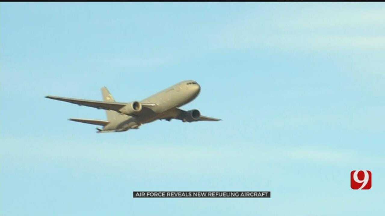 US Air Force Rolls Out Refueling Aircraft In Altus
