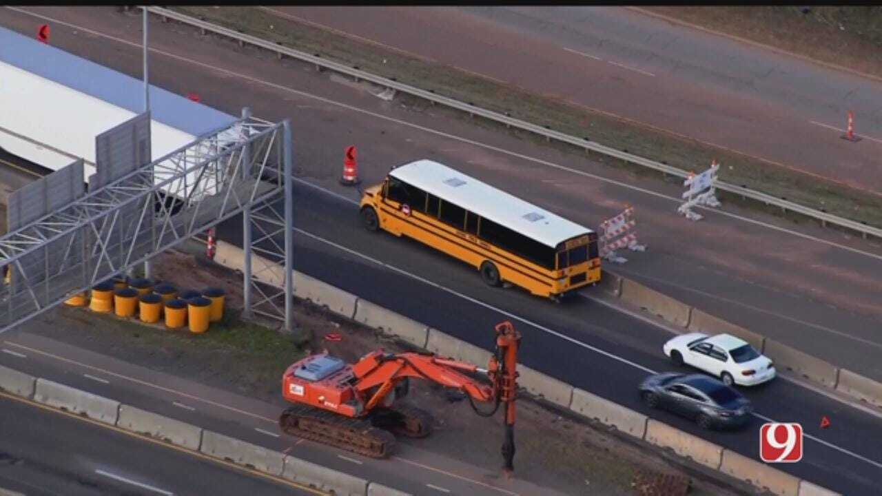 Guthrie School Bus Stalls Out On I-35 In NE OKC