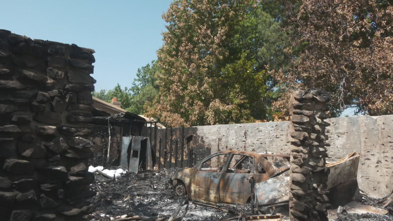 Muskogee County Deputies Rescue Residents From Burning Home