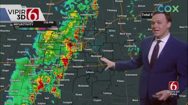 Thunderstorms Move Into Northeast Oklahoma