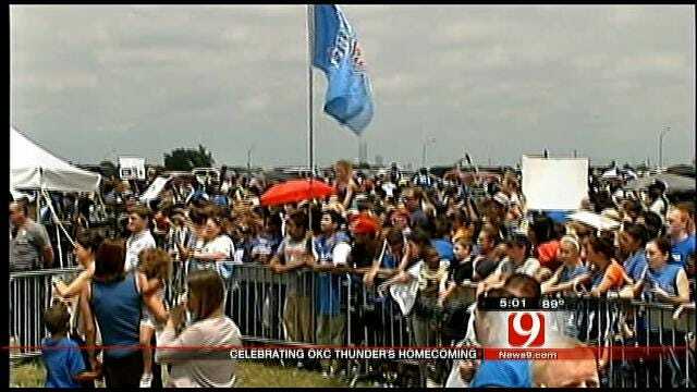 Thousands Flock To OKC Airport To Welcome Home Thunder