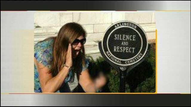 My 2 Cents: Controversial Photo Taken At The Tomb Of The Unknowns