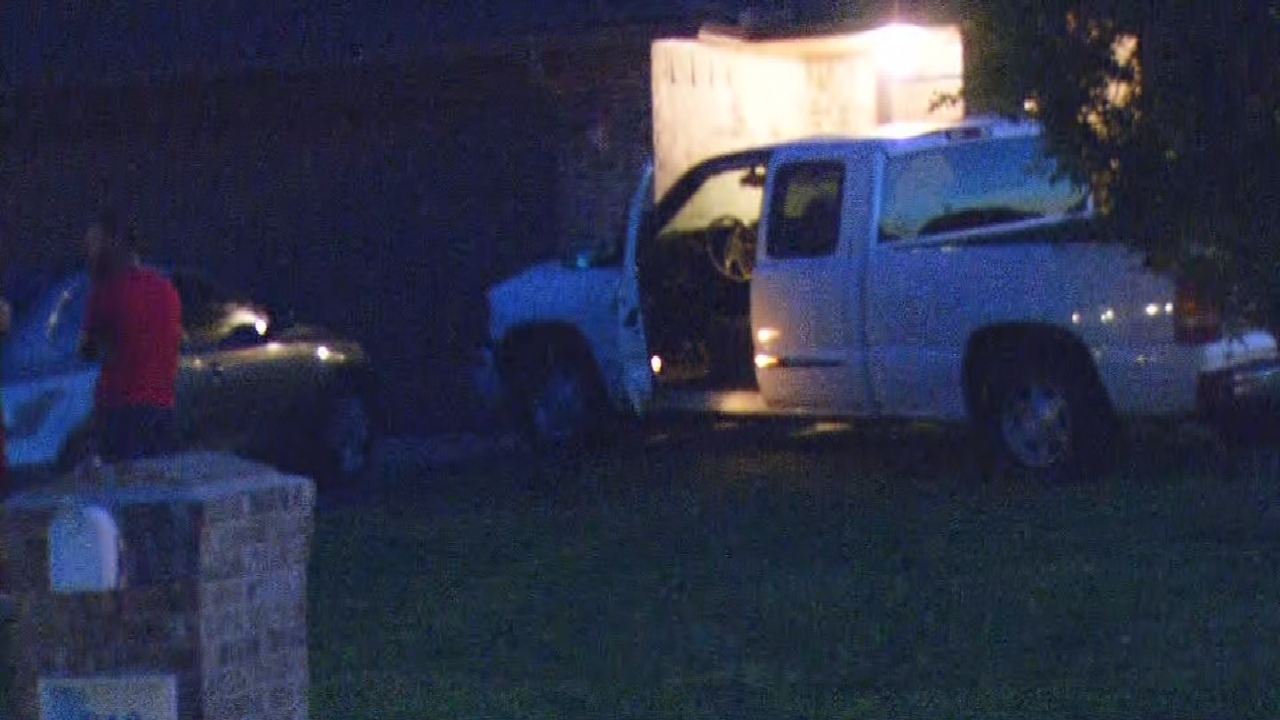 Police Searching For Driver After Truck Crashes Into Moore House