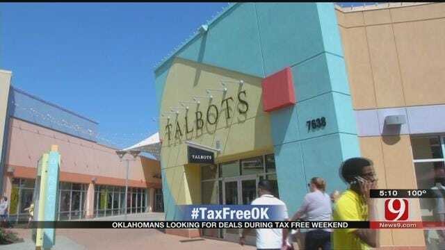 Oklahomans Looking For Deals During Tax Free Weekend
