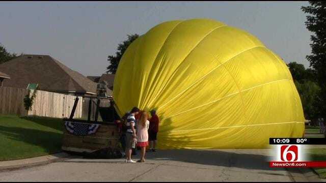 Hot Air Balloon Puts Down In Broken Arrow Neighborhood