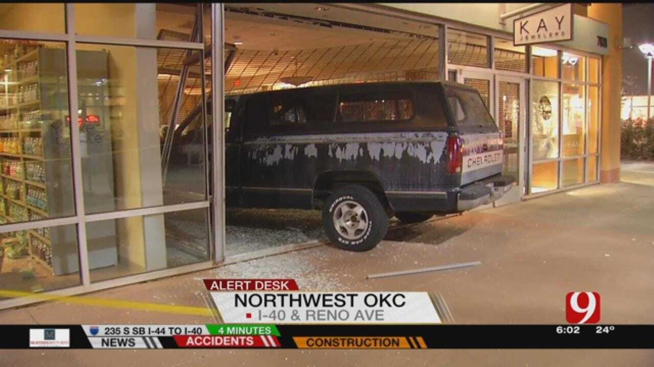 Stolen Truck Rams Into Outlet Shoppes Jewelry Store
