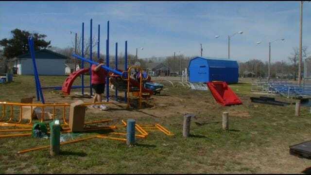 Porter's Peaches Fund $30,000 New Playground At Park
