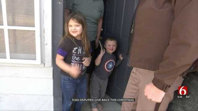 Donation Helps Tulsa County Deputies Spread Holiday Cheer To Families In Need