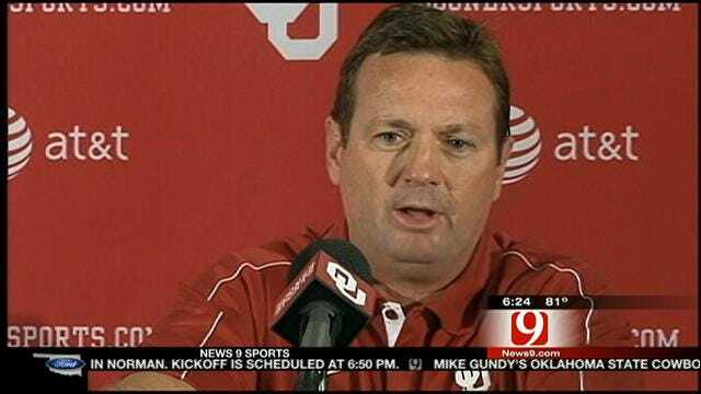 Stoops Wants Rowdy Crowd Against Kansas State
