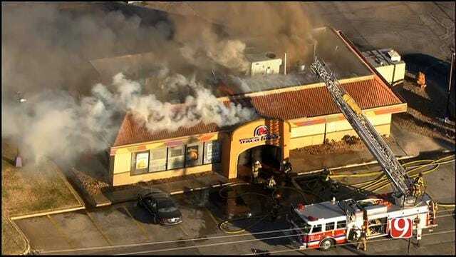 WEB EXTRA: SkyNews 9 Flies Over Fire At MWC Taco Bell