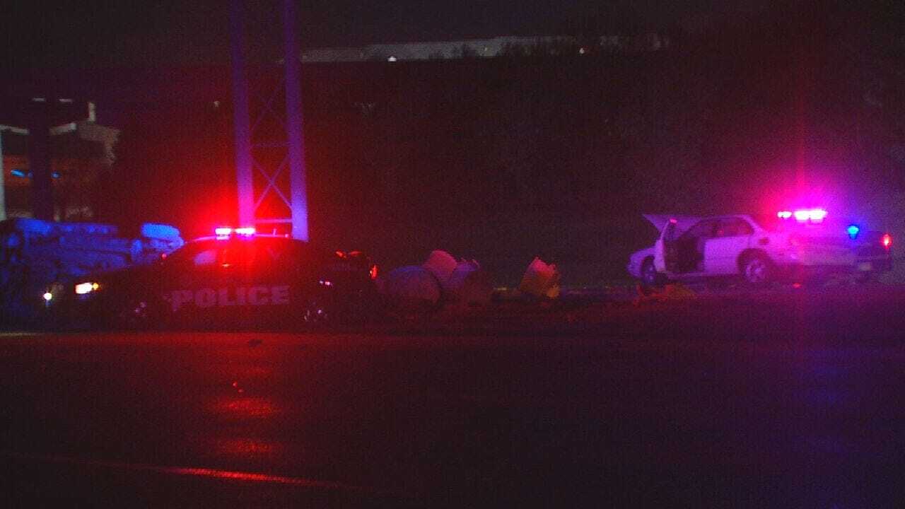 Driver Crashes Into 2 Oklahoma City Police Cars