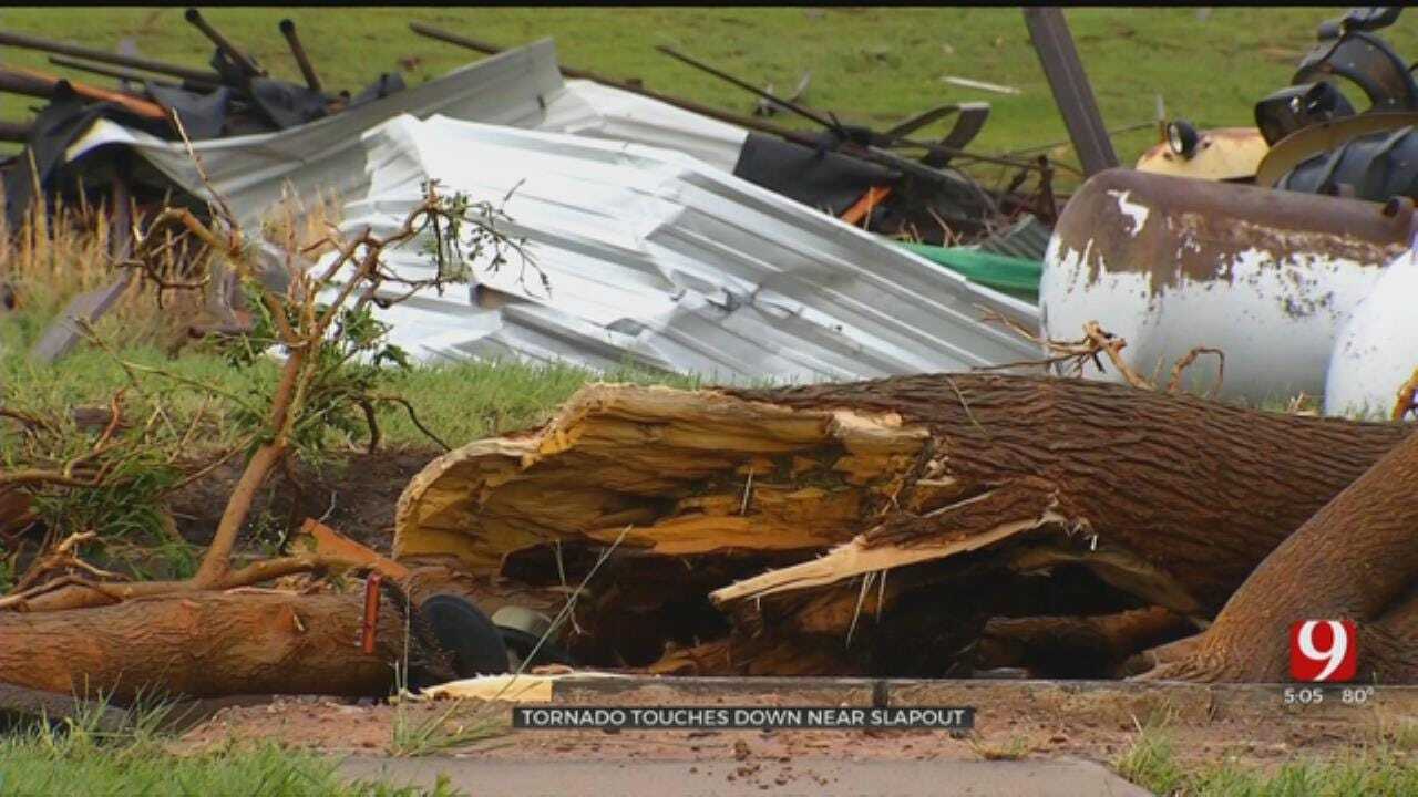 Large NW Oklahoma Tornado Destroys Homes But Spares Lives