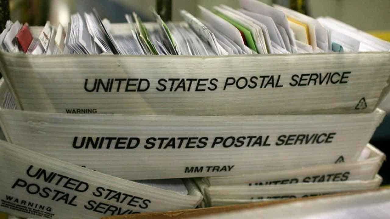 US Postal Service Says Vaccine Rules Could Slow Mail Deliveries