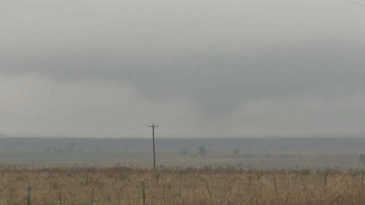 WATCH: Val & Amy Track Tornado Near Throckmorton, Texas