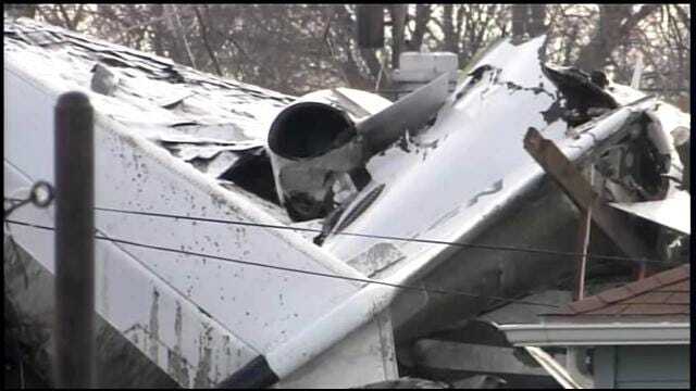 NTSB: Airplane 'Lost All Power' Before Crash That Killed Steve Davis, Pilot