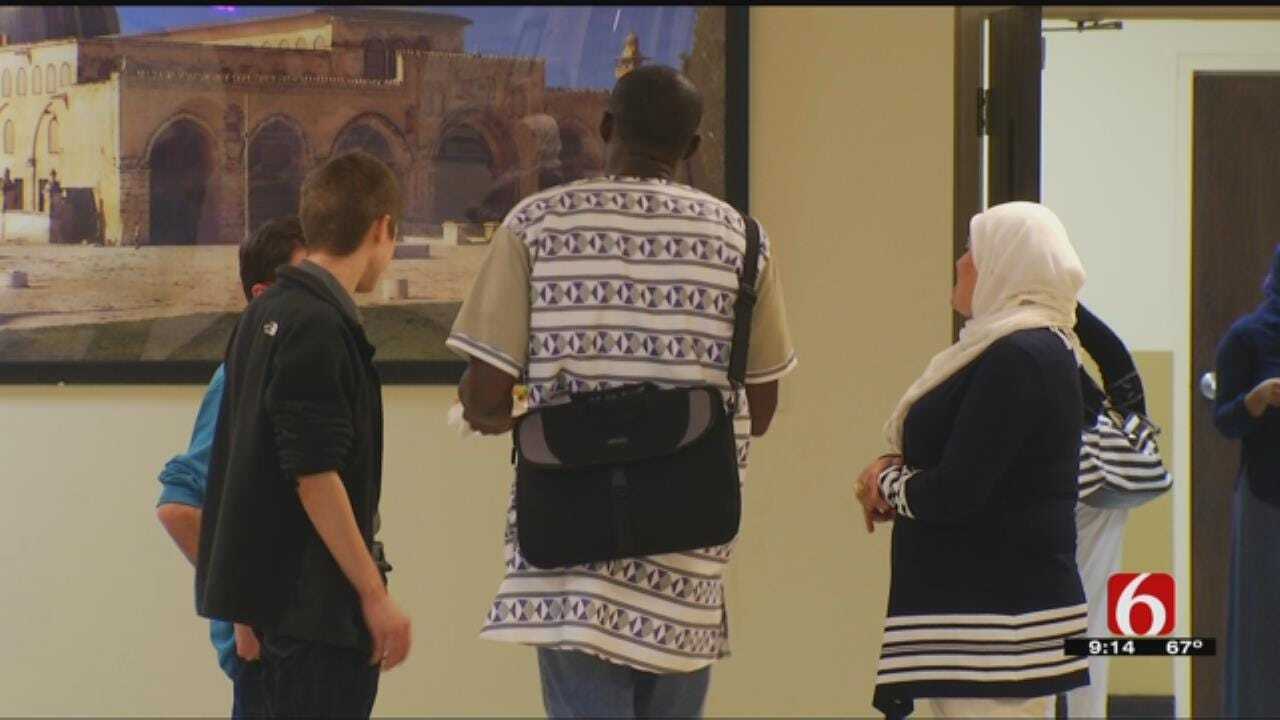 Oklahoma Islamic Mosques Hold Open House For Visitors