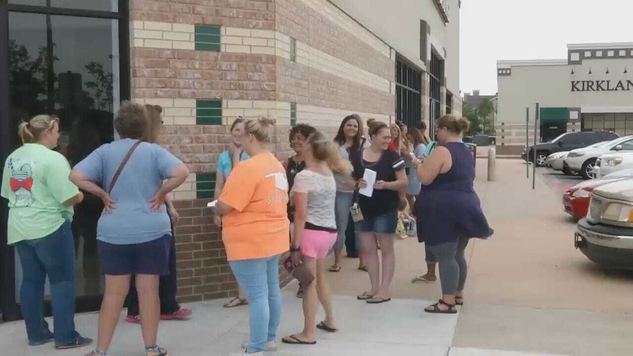 WEB EXTRA: Video Of Line Outside The Alfred Angelo Store In Tulsa
