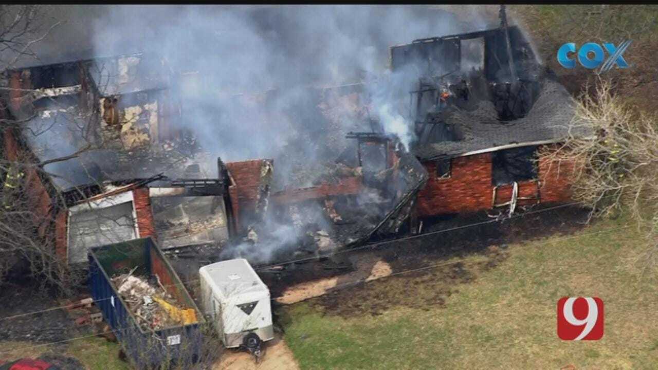 WATCH: Bob Mills SkyNews 9 Flies Over House Fire In Noble
