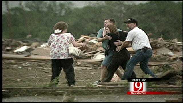 Oklahoma Native Helps Those Devastated By Tuscaloosa Tornado