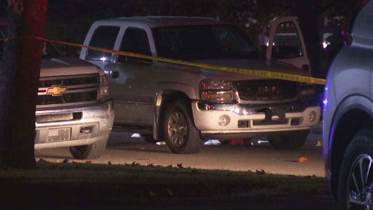 Police Investigate Deadly Shooting At Tulsa Apartment Complex