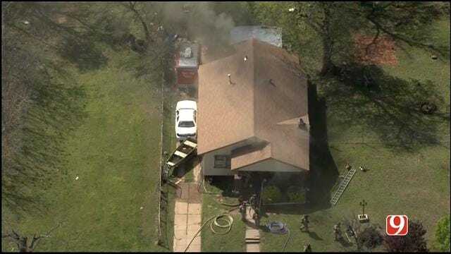 WEB EXTRA: Bob Mills SkyNews 9 HD Flies Over OKC House Fire