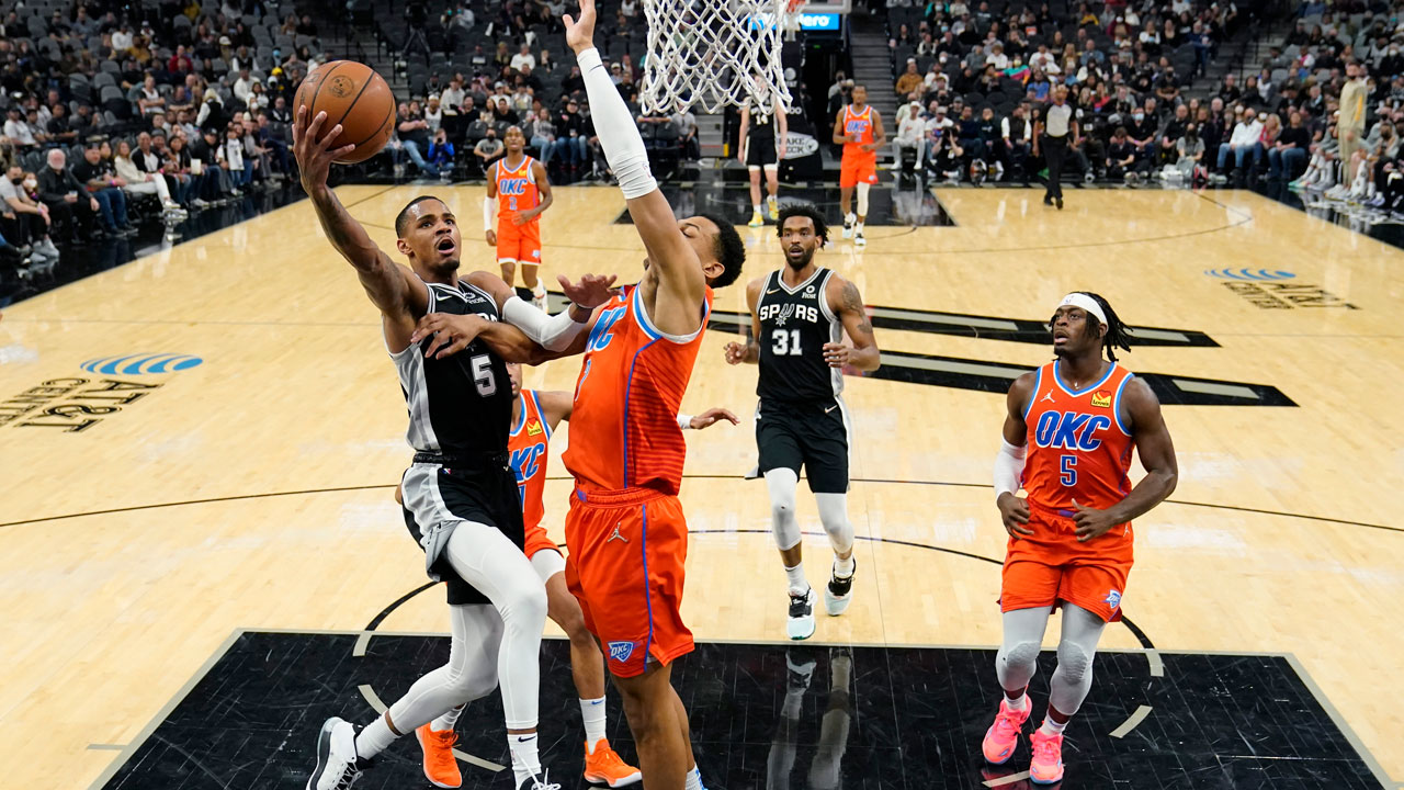 Murray Has Triple-Double As Spurs Roll Past Thunder, 118-96
