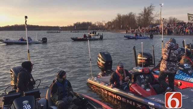 Tony Russell: Top Anglers Hit The Water For Day 3 Of Bassmaster Classic