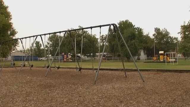 Suspicious Car Near School Playground Has Kiefer Parents On Edge