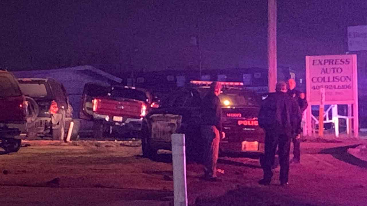 Suspect In Custody After Leading Police On Chase In Stolen Vehicle On I-35