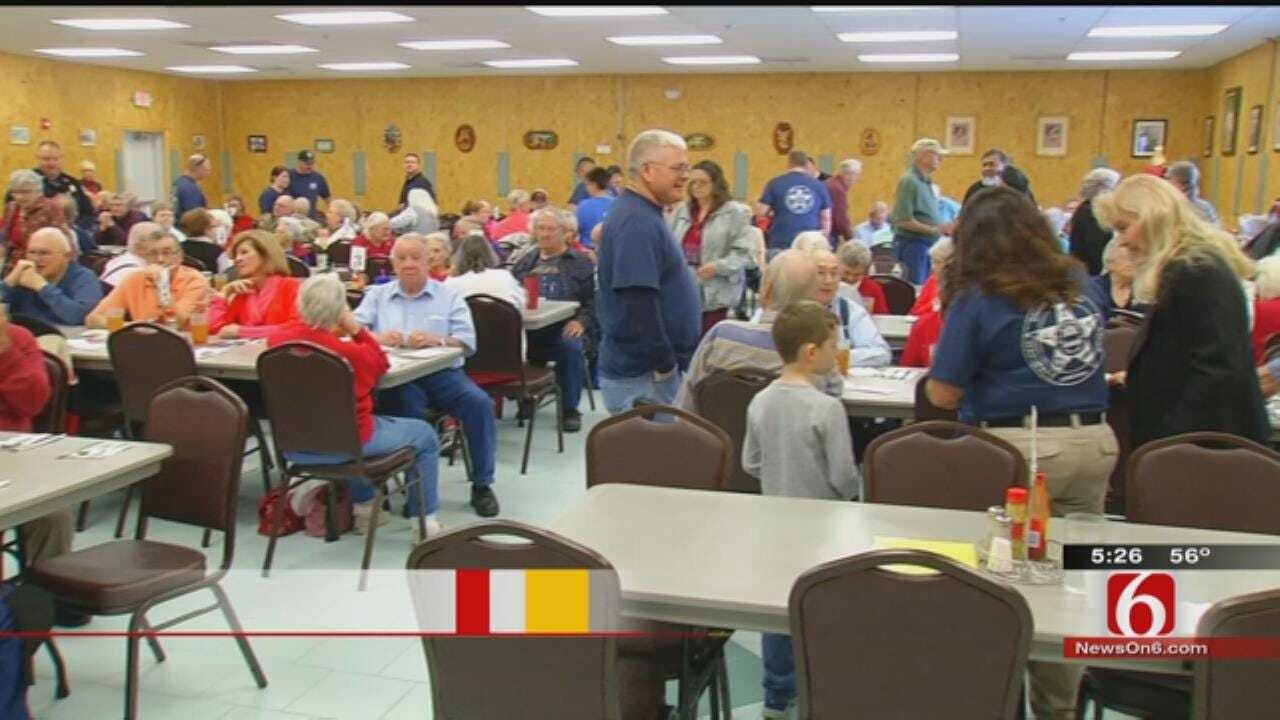 Claremore Police Give Back To Senior Citizens