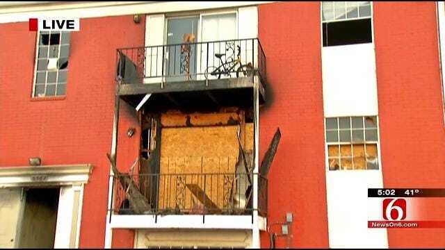 Tulsa Man Tells Of Narrow Escape From Apartment Fire