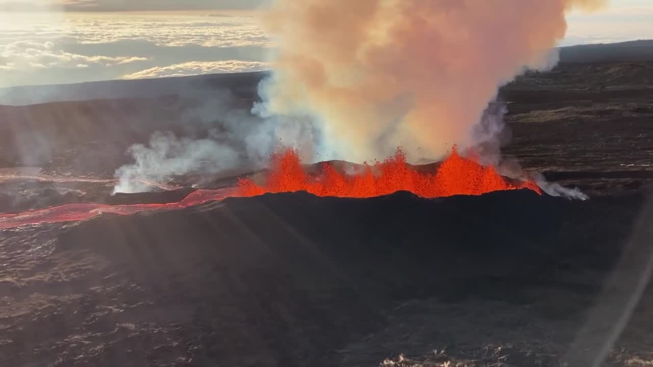 Mauna Loa Volcano Lava Flow Could Reach Key Hawaii Highway Within Days