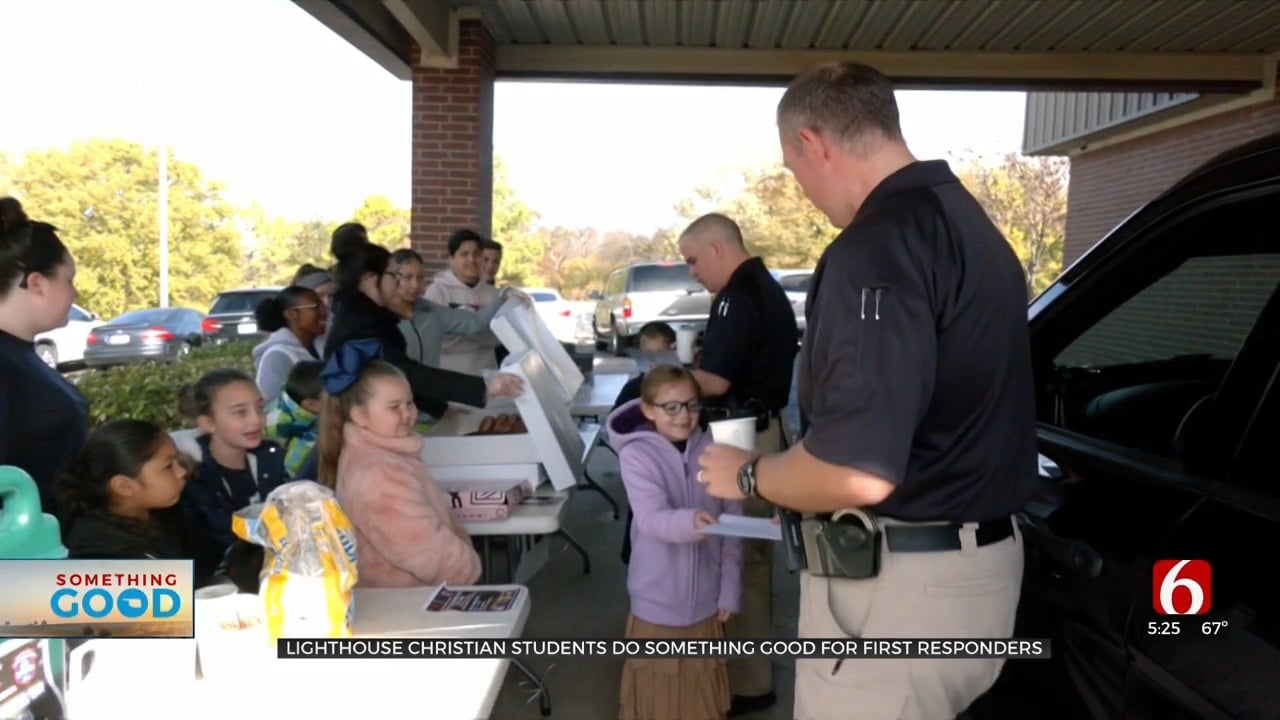 Lighthouse Christian Academy Students Show Thanks To First Responders