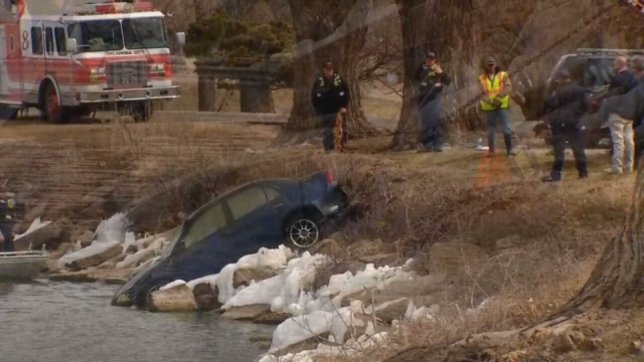 OKC Officials Pull A Car Out Of Lake Overholser