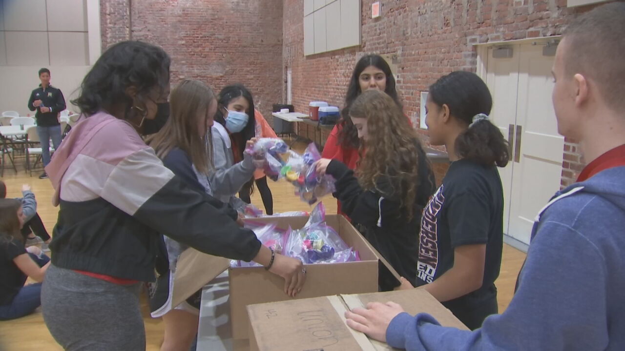 Local Students Pack Healthcare Kits For Healthcare Career Day