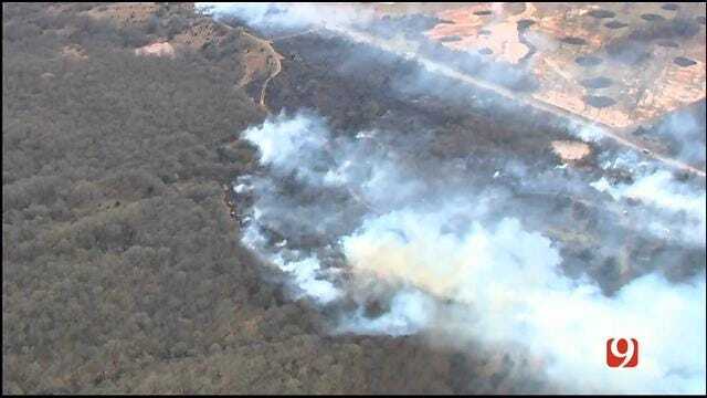 WEB EXTRA: SkyNews 9 Flies Over Large Grass Fire Near Macomb