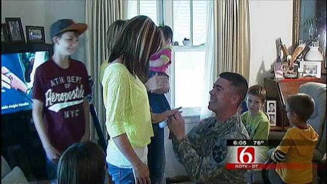Soldier Proposes After Returning From Korea