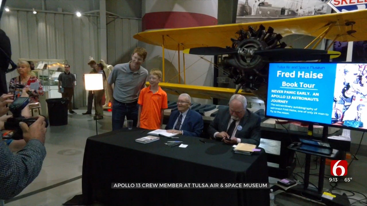 Apollo 13 Member Interacts With Visitors At Tulsa Air & Space Museum 