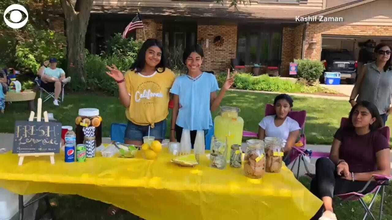 WATCH: Police Donate To Lemonade Stand