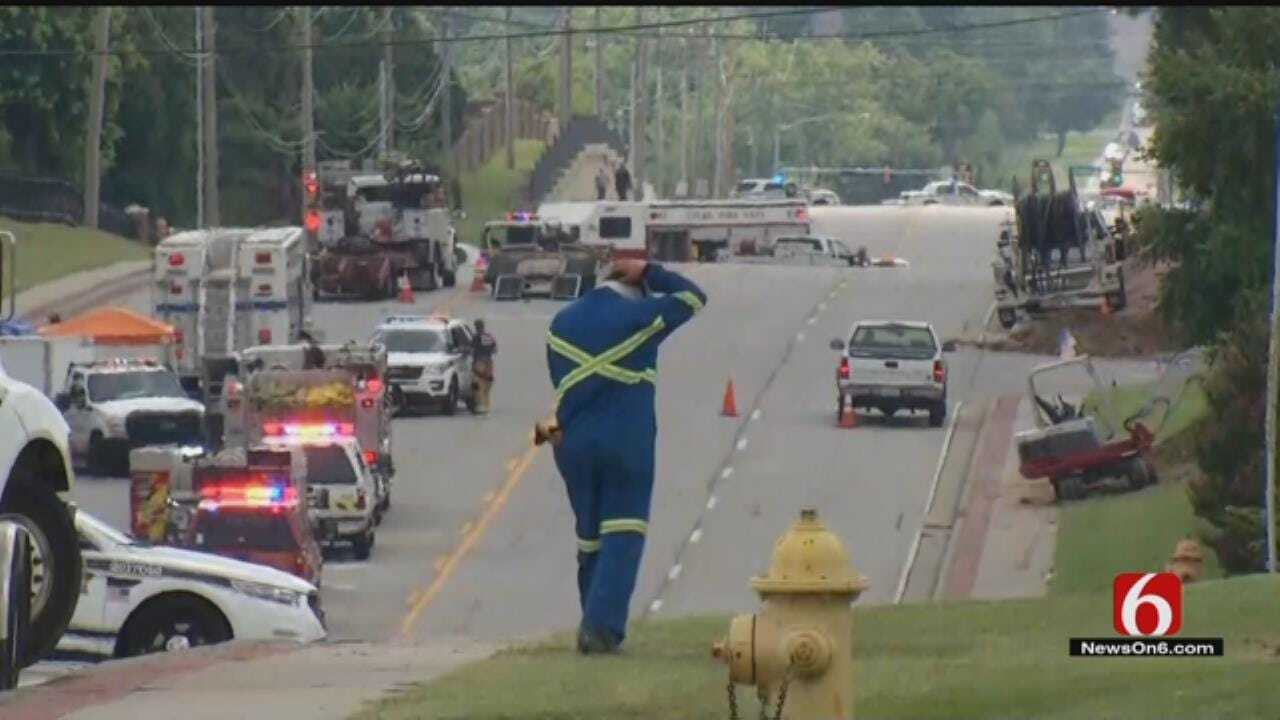 Homes Evacuated, Road Blocked After Tulsa Gas Line Hit