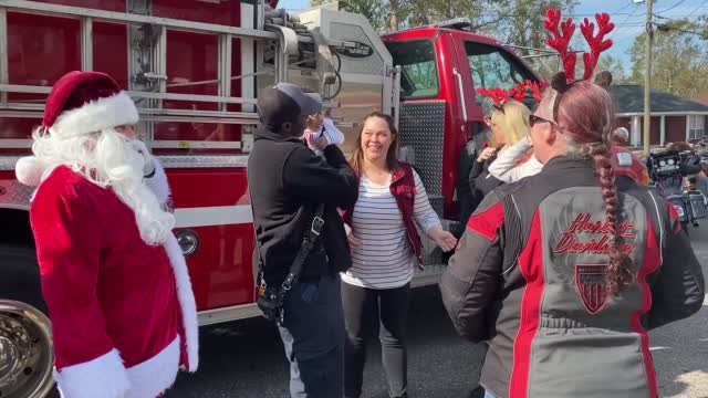 Bikers Deliver Christmas To Family Of Firefighter