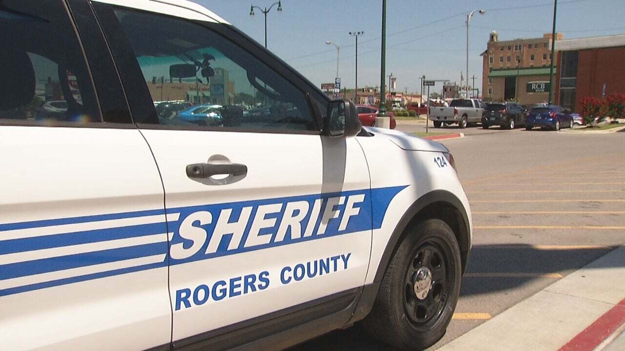 Rogers County Detention Officer Accused Of Impersonating Police Officer