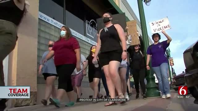 Teen Leads Peaceful Protest In Claremore