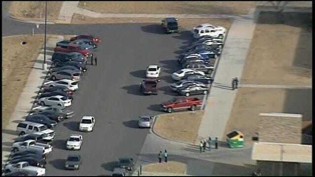 SkyNews6 Over Tulsa's Celia Clinton Elementary School