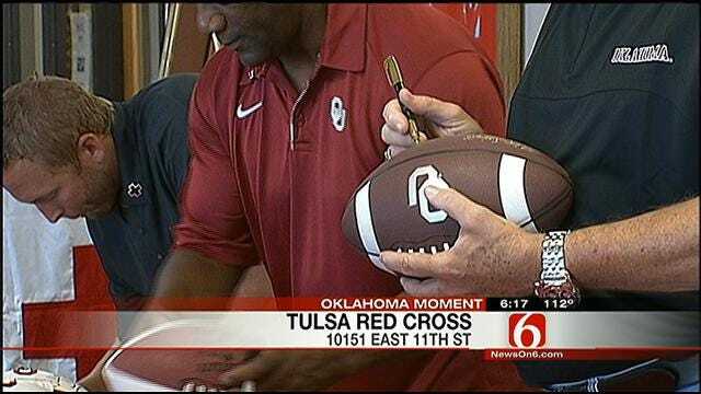 OU Heisman Trophy Winners Help Out Red Cross With Blood Drive